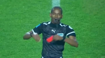 ما السبب الحقيقي وراء إشهار حكم مباراة الأهلي والترجي البطاقة الحمراء بعد النهاية؟